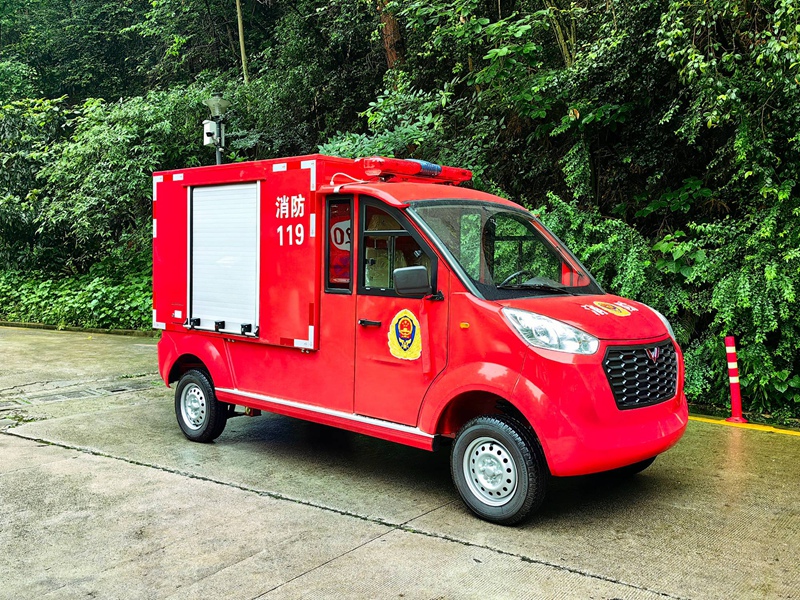 五菱M100款2座消防車